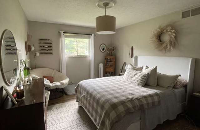 4446 Glenwillow Drive Gallery 1