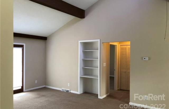 300 Rock Creek Drive Gallery 3