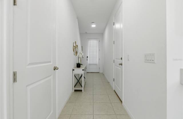 710 LONGBOAT Drive Gallery 4