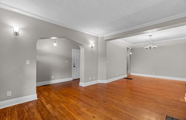 5783 McPherson Ave. Gallery 1