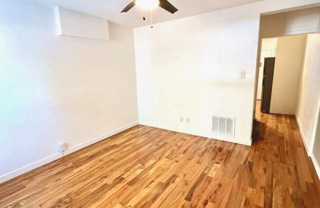 1726 East 36th Avenue Gallery 3