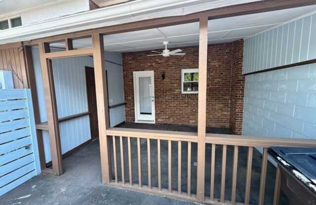 FOR RENT 730 Harbor Lane Gallery 3