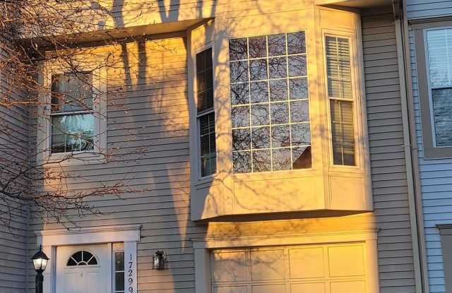 17299 SLIGO LOOP - 17299 Sligo Loop, Cherry Hill, VA 22026