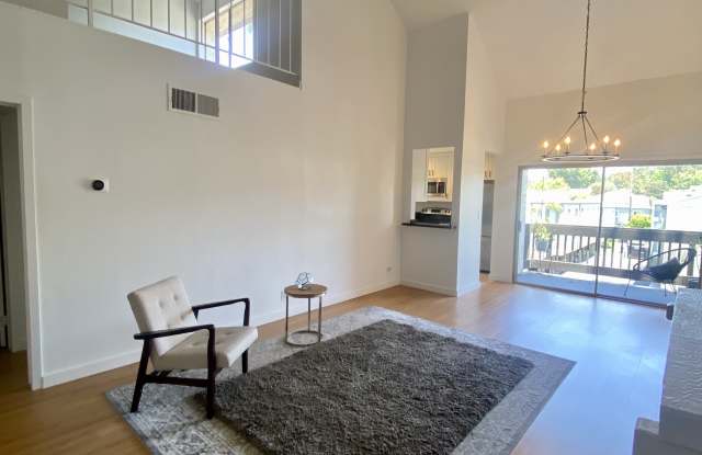 1311 Summertime Lane Gallery 3