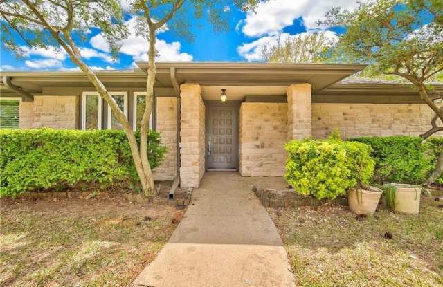106 Seminole Drive Gallery 4