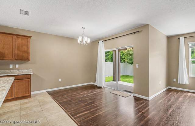 2650 Falcon Lane Gallery 3
