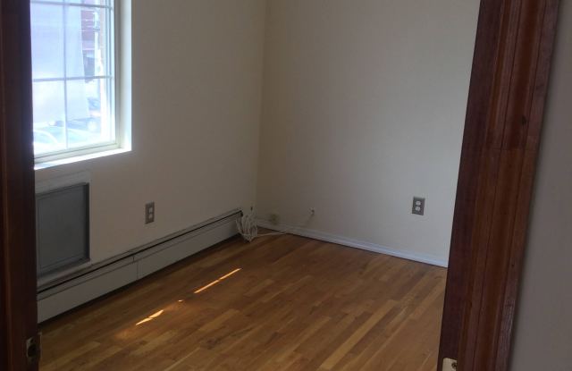 1045 East 58th Street photos photos