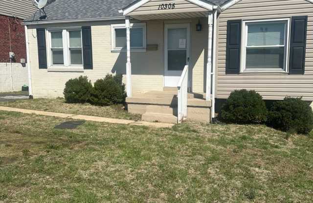 1ST MONTHS RENT ONLY $1000 - 2 bed 1 bath Conveniently located in Overland photos photos