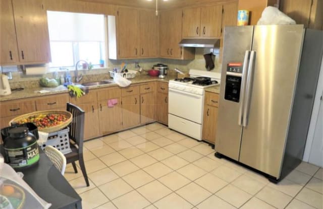18 Meridian St - 18 Meridian Street, Malden, MA 02148