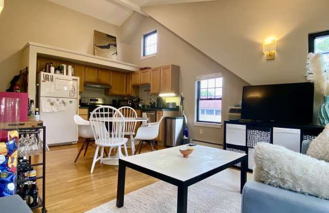 241 River St photos photos