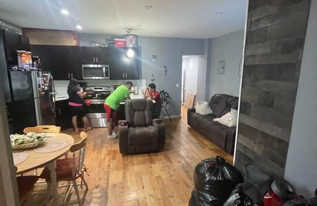 110-50 Farmers Boulevard - 110-50 Farmers Boulevard, Queens, NY 11412