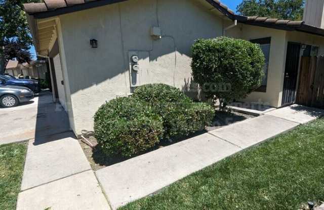 8824 Fox Creek Drive - 8824 Fox Creek Drive, Stockton, CA 95210