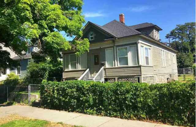 1011 East Augusta Avenue photos photos