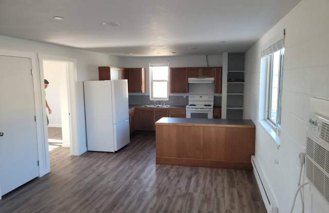 Southwest Paiute Street - 525 photos photos