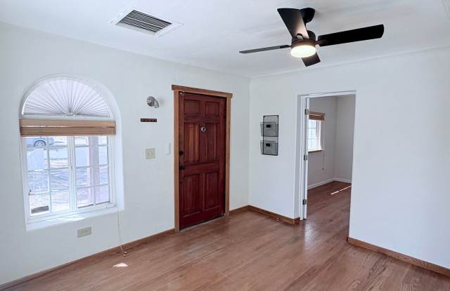 Charming 3Bed/2Bath in central Palo Verde Neighborhood Gallery 4