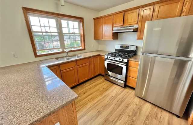 327 W Post Road photos photos