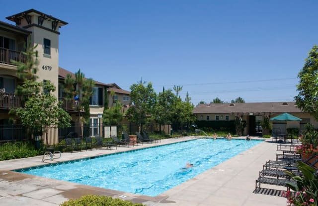 4695 Torrey Cir - 4695 Torrey Circle, San Diego, CA 92130