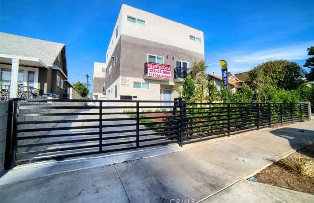 4559 Pickford St Street photos photos