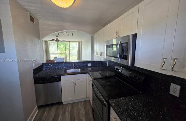 119 Royal Park Dr photos photos