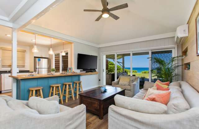 Oceanfront Paradise Found - Hale Nalu Gallery 4