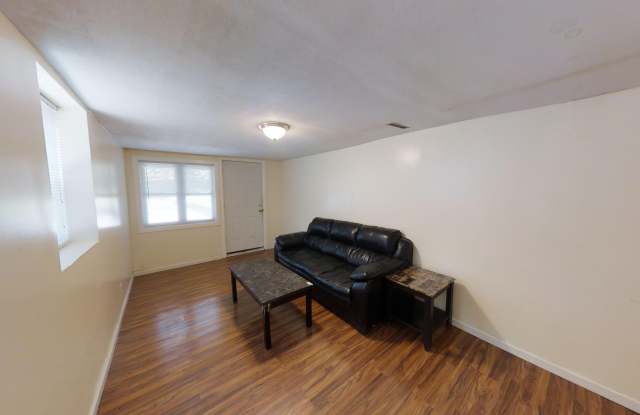 1005 E Colvin St Apt 2 Gallery 3