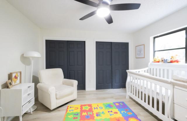 19 Hollyhock Court Gallery 4