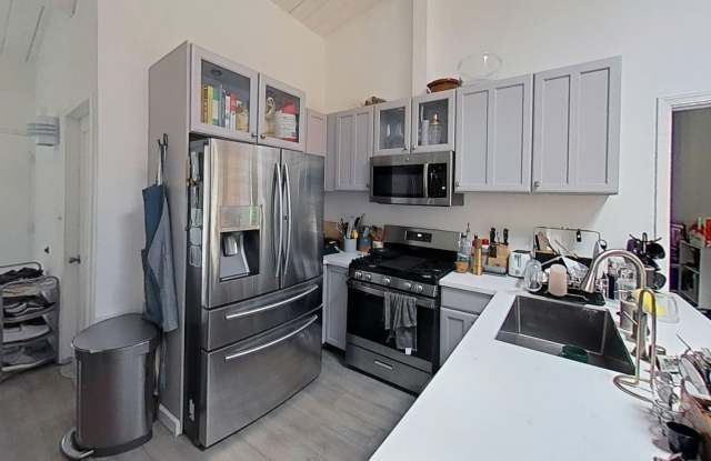 Serene yard tucked in the canyon! photos photos Serene yard tucked in the canyon! photos photos