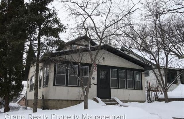 2918 Fillmore St NE - 2918 Fillmore Street Northeast, Minneapolis, MN 55418