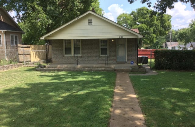209 Forrest Park Rd - 209 Forrest Park Rd, Nashville, TN 37115 209 Forrest Park Rd - 209 Forrest Park Rd, Nashville, TN 37115