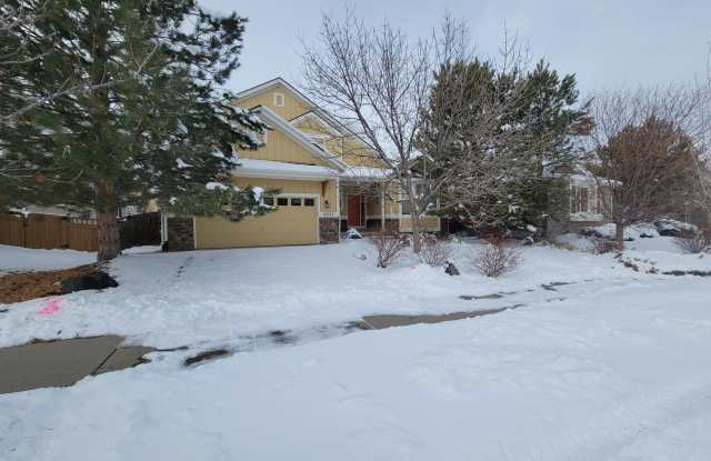 Spacious 4 bedroom + loft open floor plan former model home for rent in Frederick! Gallery 1