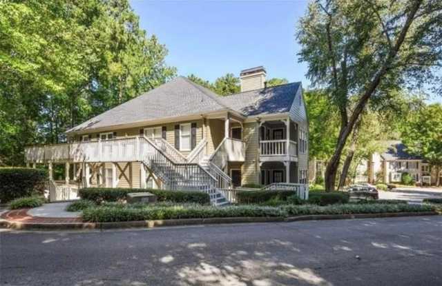 102 Bainbridge Drive Gallery 4