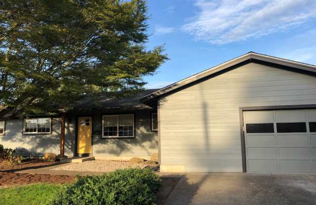 Live in Comfort and Style in the Heart of Corvallis! photos photos