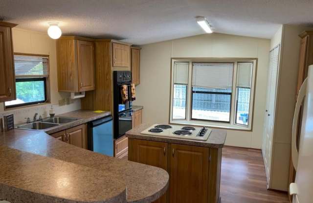 3161 SW 53 Avenue - 3161 Southwest 53rd Avenue, Davie, FL 33314 3161 SW 53 Avenue - 3161 Southwest 53rd Avenue, Davie, FL 33314