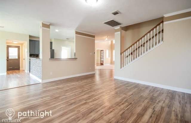 2510 Vermillion Road Gallery 3