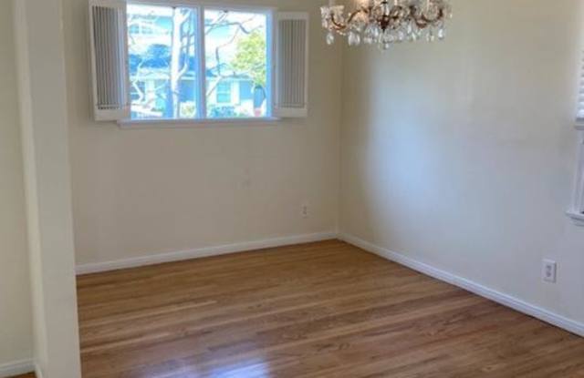1110 CHARM ACRES Place Gallery 4