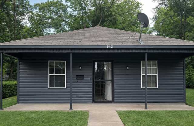 942 Emmie Street photos photos