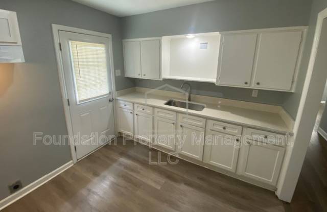 1704 South Perkins Road Gallery 3