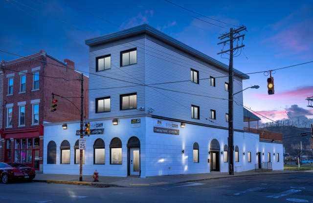 Luxury 4 Bed, 3 Bath, Lawrenceville dream apartment - 5175 Butler Street, Pittsburgh, PA 15201