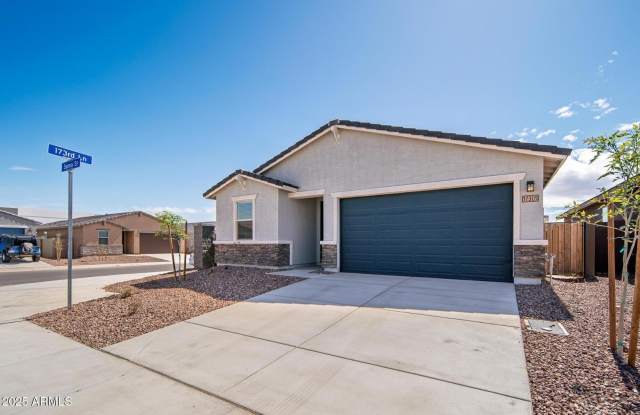 17305 W SANNA Street photos photos