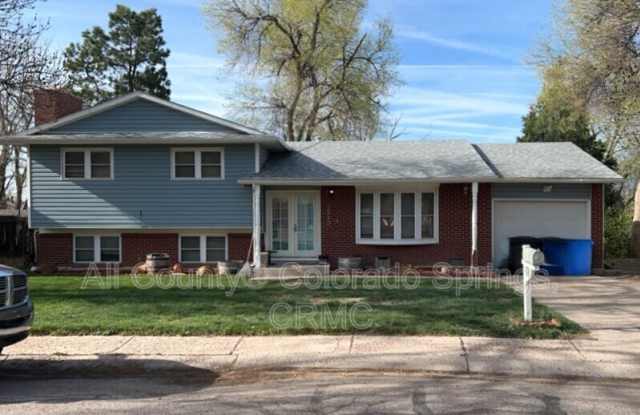 1510 Zaiger Place photos photos