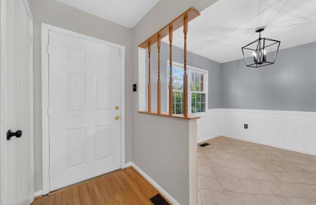 15057 CHERRYDALE Drive Gallery 4