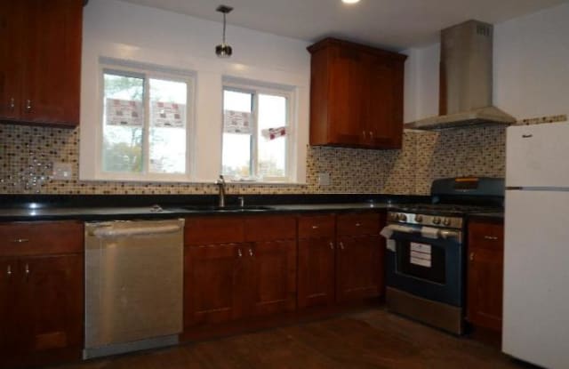 31 Larch St. - 31 Larch Street, Boston, MA 02135