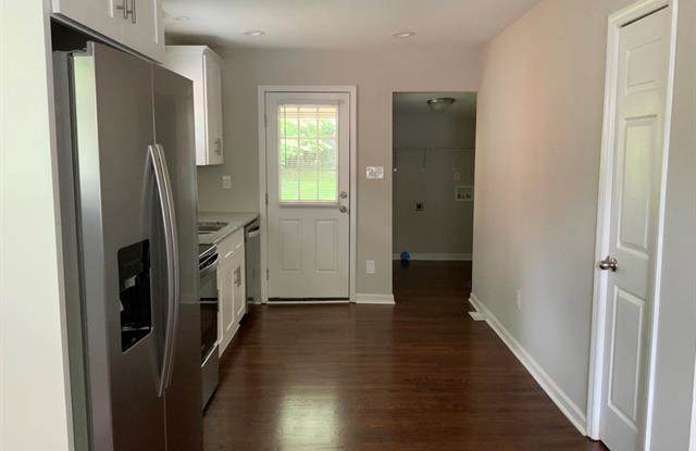 1629 Finchley Drive Gallery 4