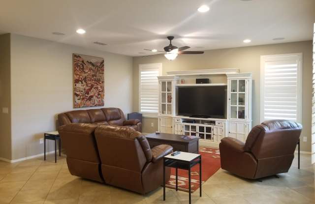 26881 W UTOPIA Road Gallery 4