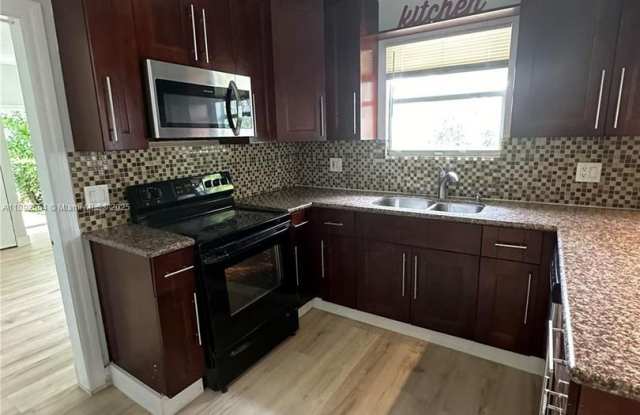 228 SE Park Street 228, Dania Beach, FL 33004 photos photos