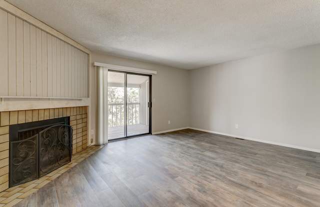 1140 Holli Springs Lane - Unit D Gallery 4