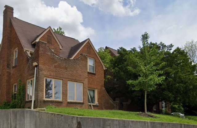 3 bedroom, 1 bathroom single family home! photos photos