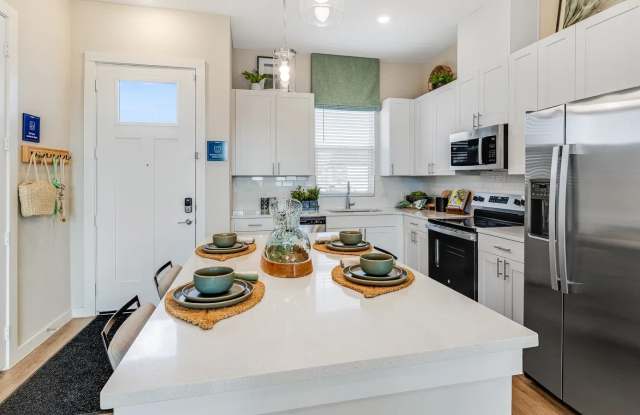 151 South Buddy Hayes Boulevard Gallery 4