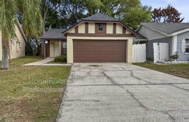 512 Lake Dexter Blvd photos photos