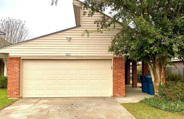 Spacious 3 Bedroom, 2 Bath Home Close to Restaurants & Shopping Centers photos photos Spacious 3 Bedroom, 2 Bath Home Close to Restaurants & Shopping Centers photos photos